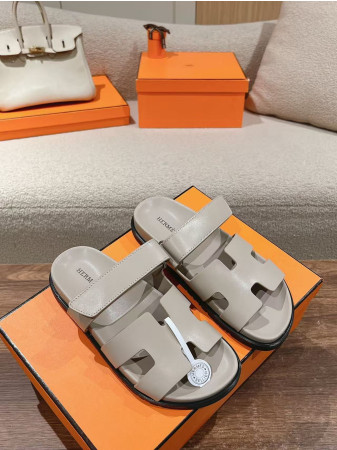 UA Hermès Chypre Sandal