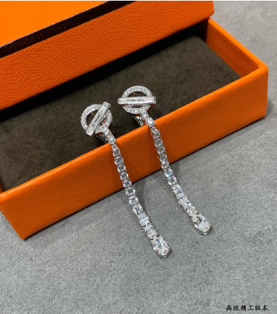 hermès ot fully Di*m*nd-encrusted earrings