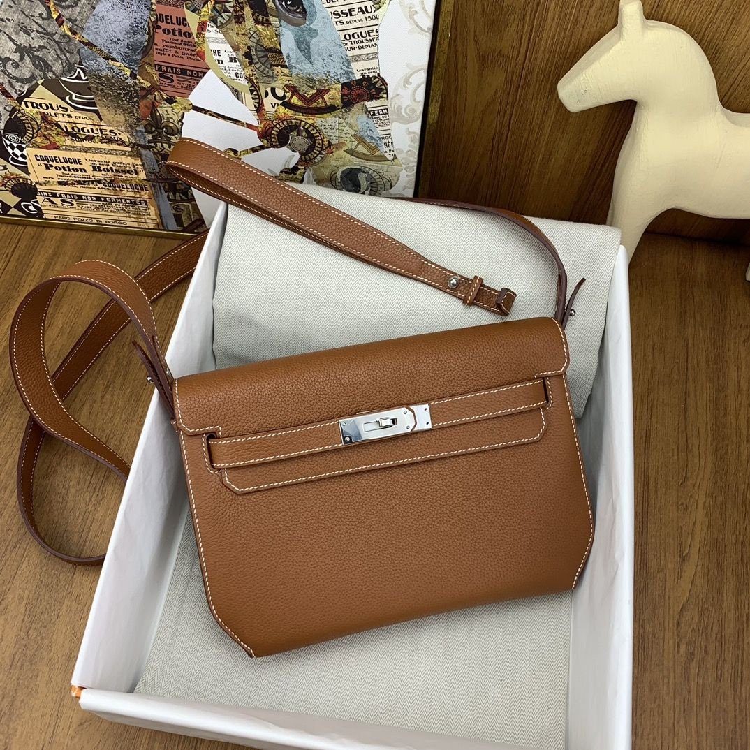 Hermès Kelly Depeches Togo 25cm