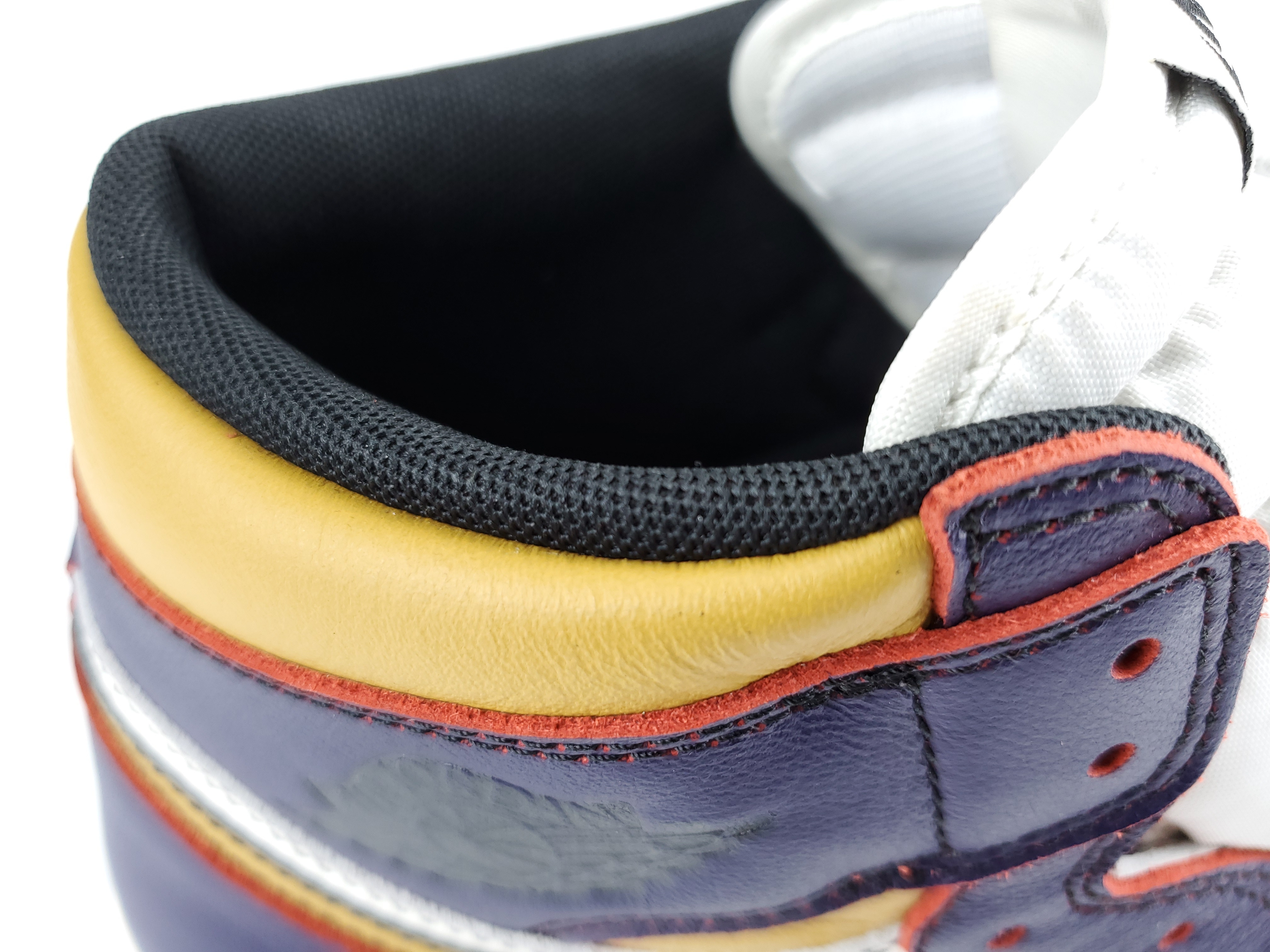 Air Jordan 1 Retro High OG Defiant SB LA to Chicago