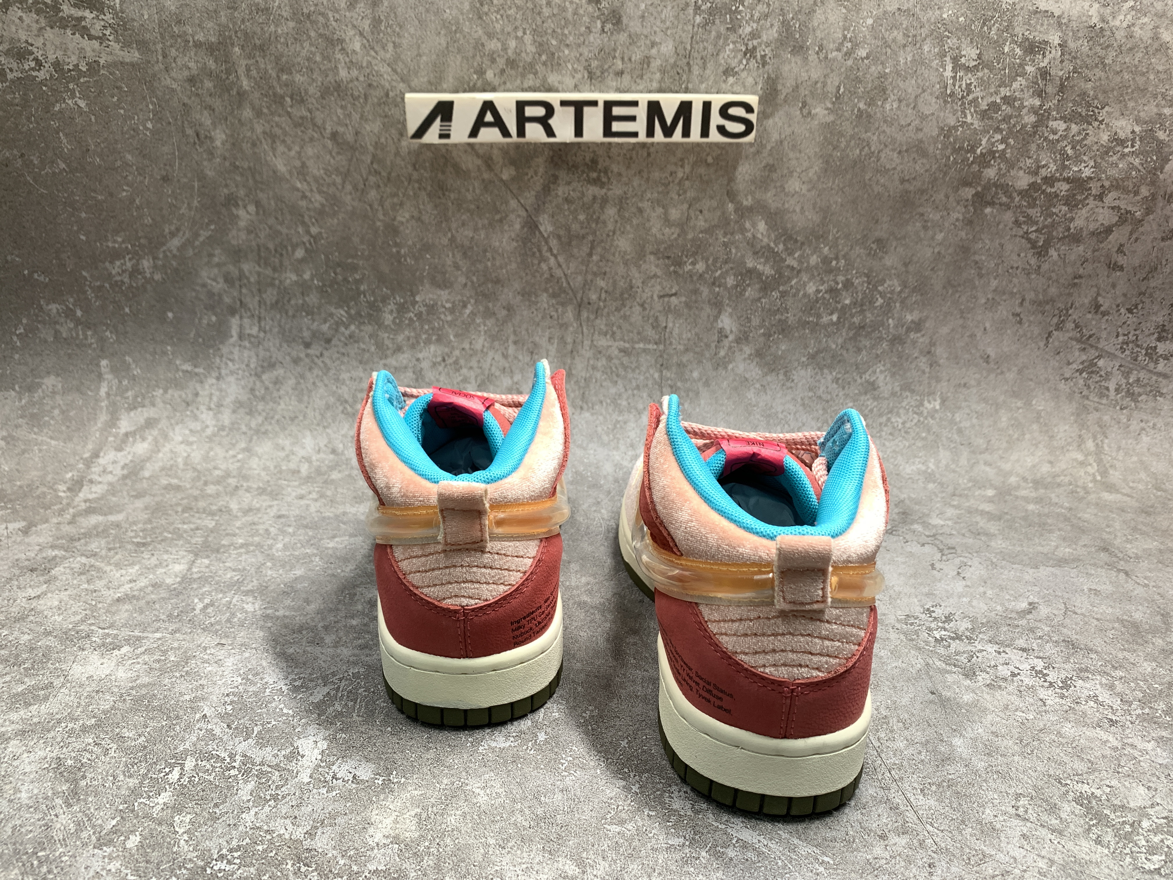 Nike Dunk Mid Social Status Free Lunch Strawberry Milk