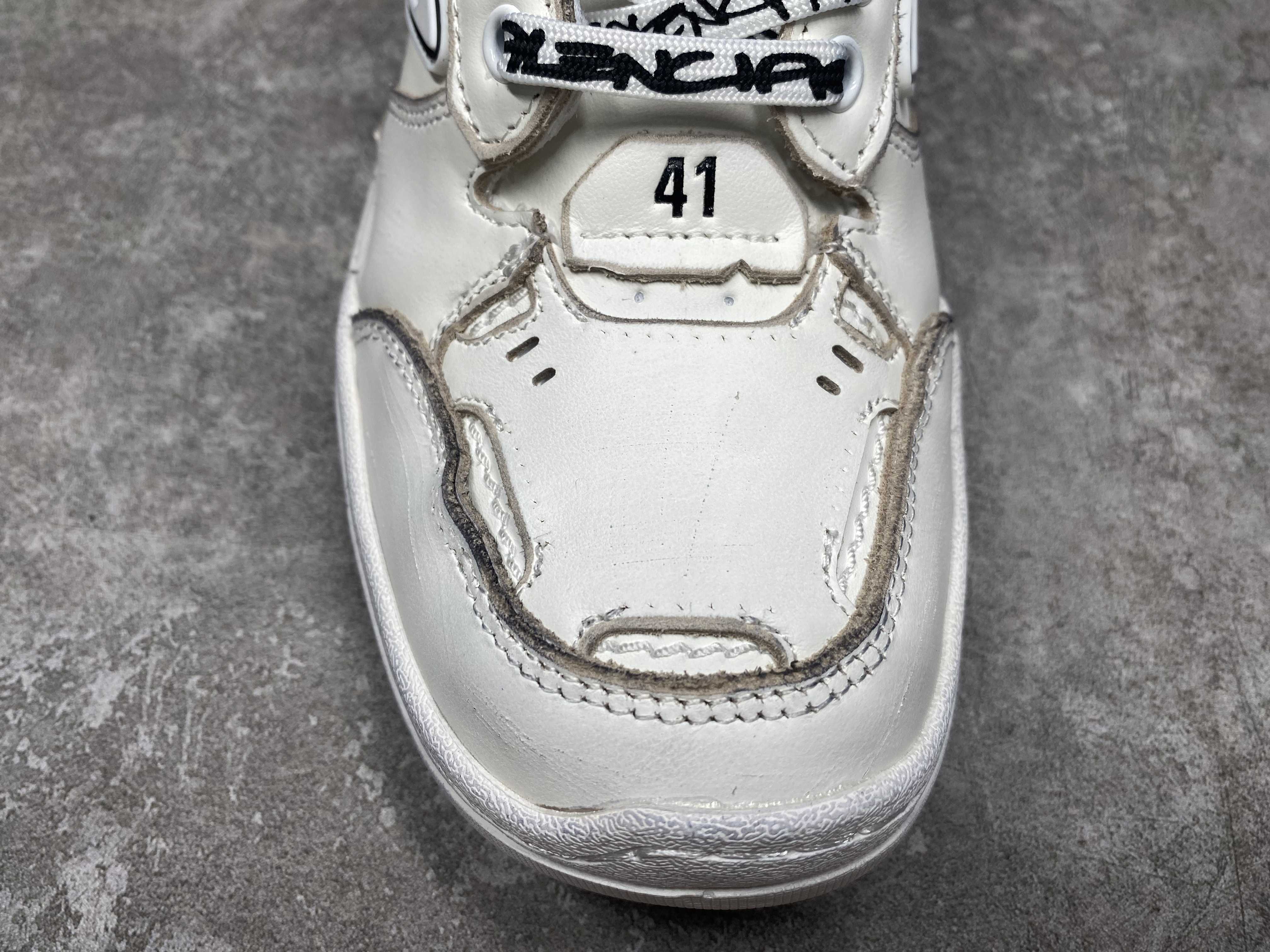 ua Ba*len*cia*ga hamptons medium worn-out sneaker in white(run one size large)