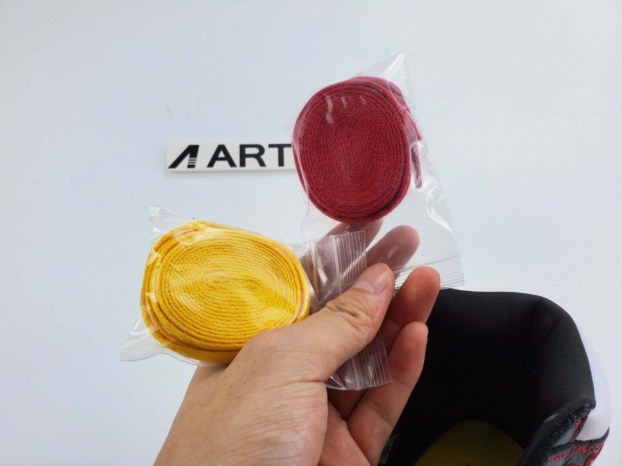 Air Jordan 1 Retro High OG Defiant