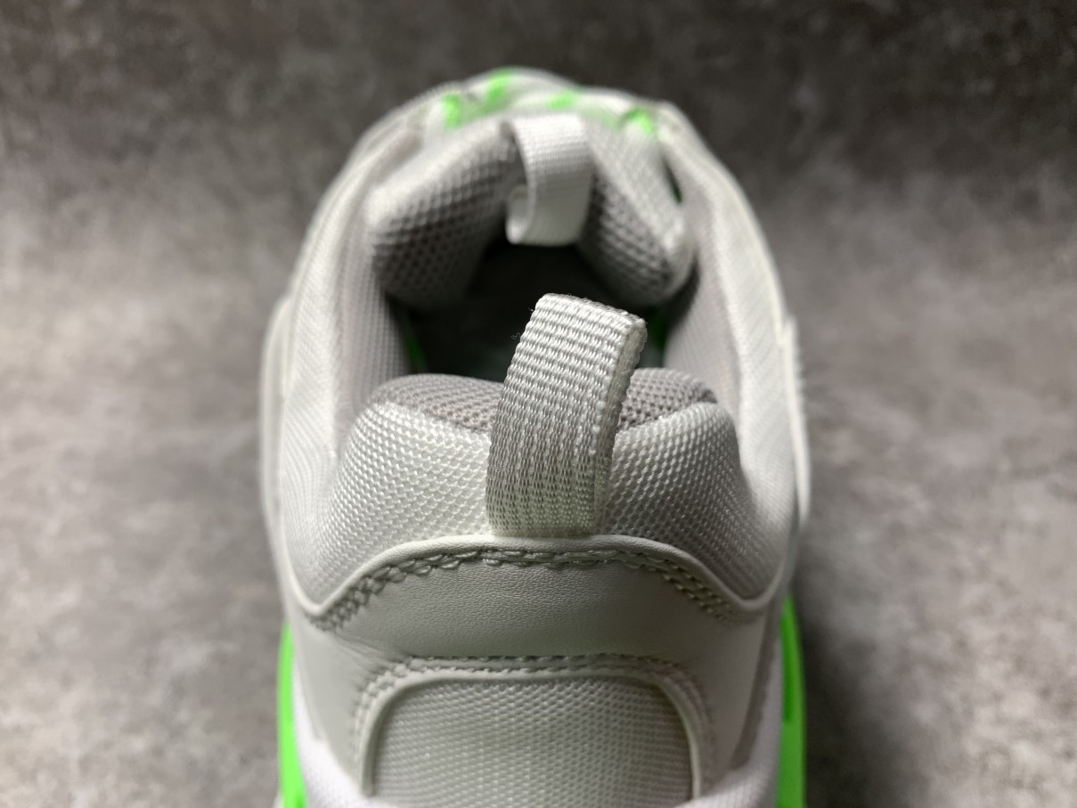 Balenciga Wmns Triple S Sneaker Fluo Green