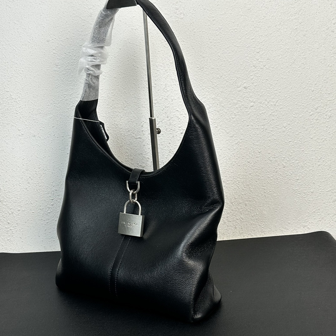 Balenciaga WOMEN