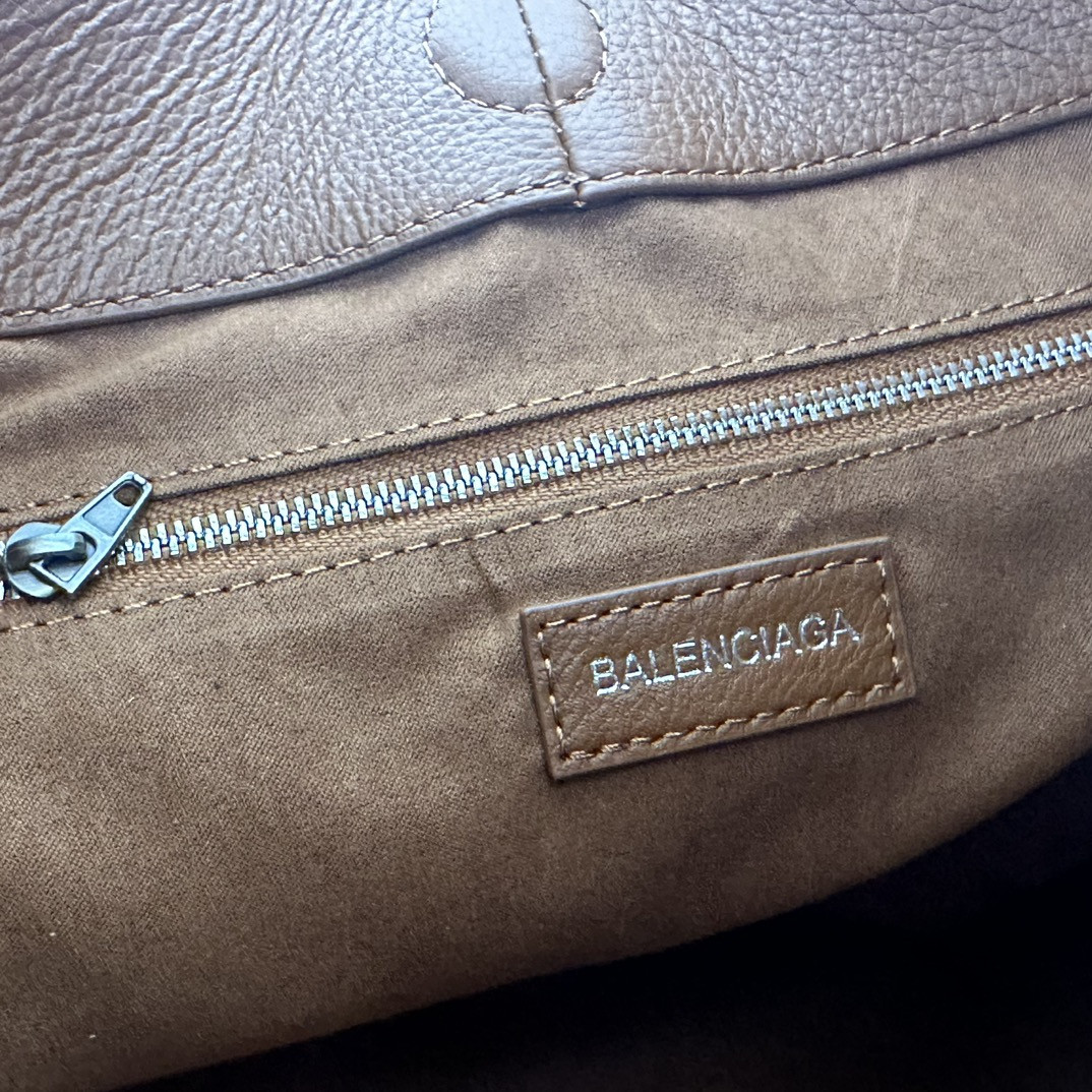 Balenciaga WOMEN