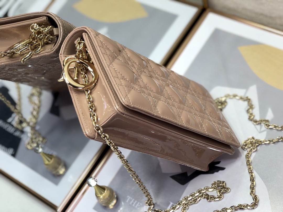 lady D*or pouch rose des vents cannage 8.5 x 4.5 x 1 inches