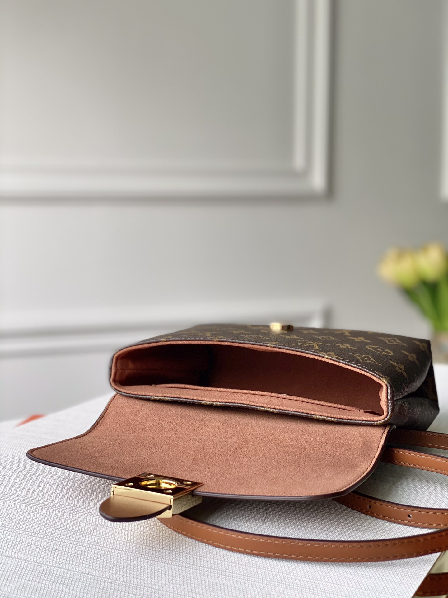 LV Locky BB BROWN 7.9 x 6.3 x 3 inches