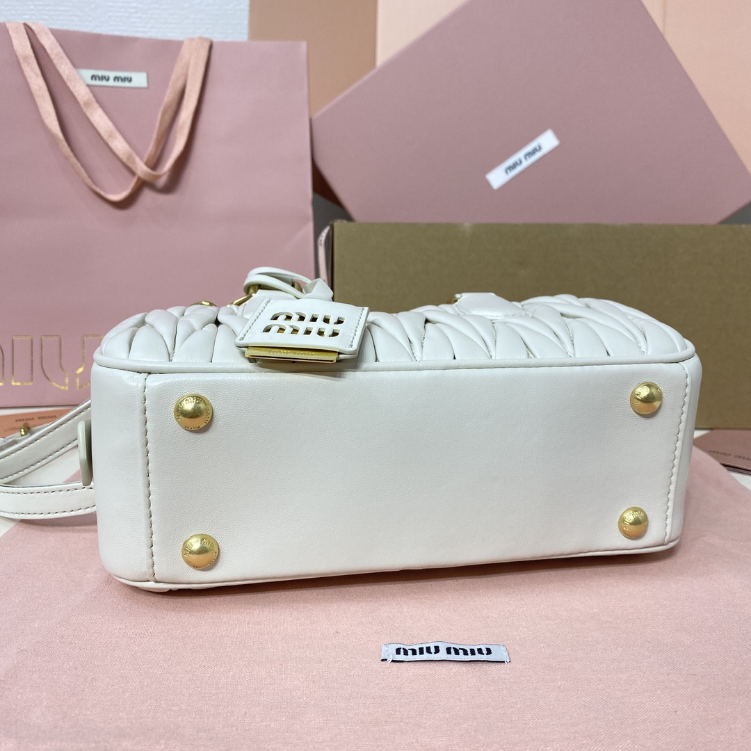 Miu Miu Arcadie matelassé nappa leather bag 22X10.5X7.5cm